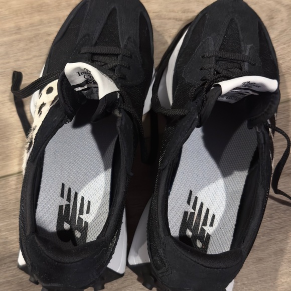 New Balance Black and White Athletic Shoes - Picture 10 of 10